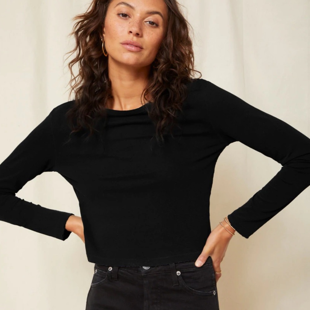 AMO | Babe Long Sleeve Distressed Tee in Black Size L